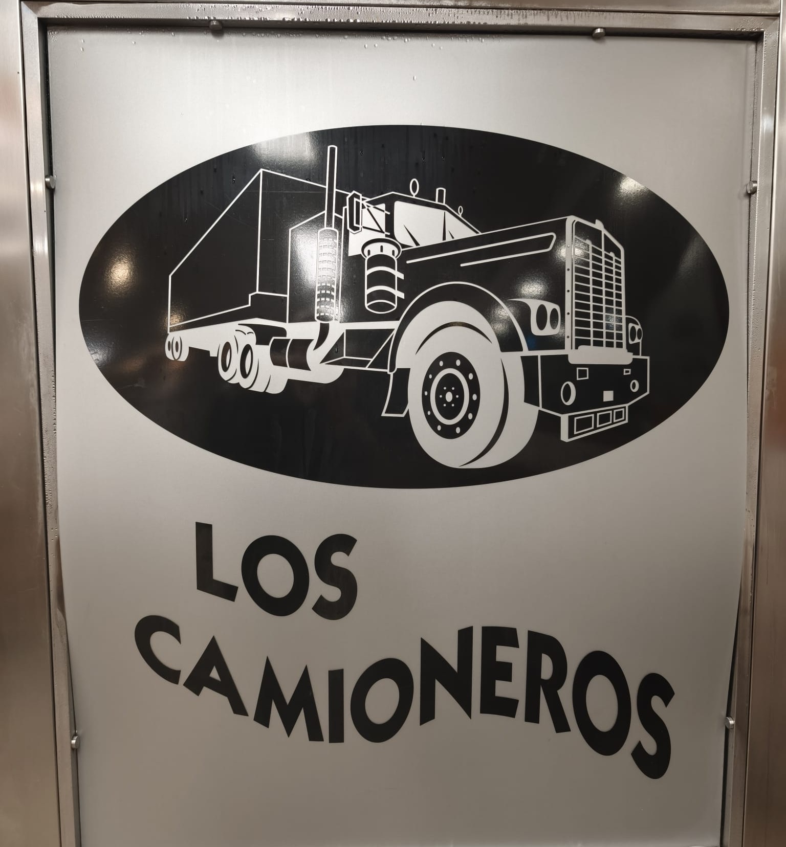 Los Camioneros